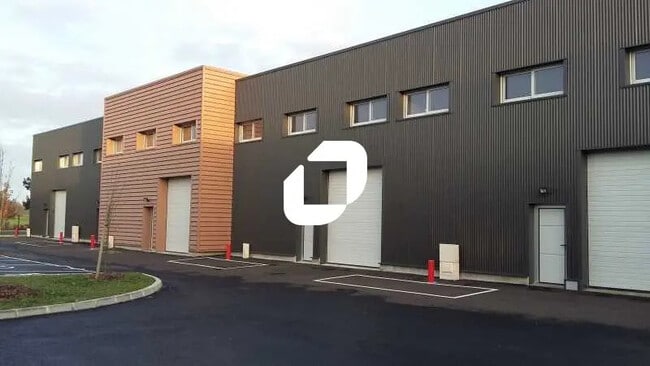 Plus de détails pour Local d'activités à louer