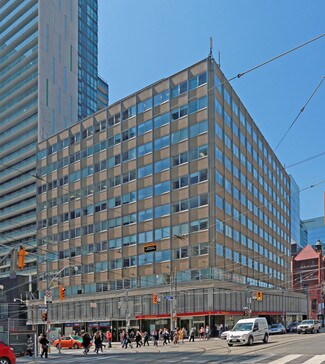 Plus de détails pour 790 Bay St, Toronto, ON - Bureau/Médical, Médical à louer