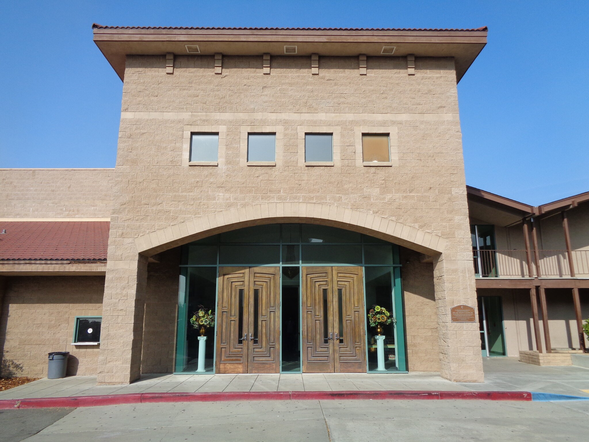 455-467 N White Rd, San Jose, CA à louer Photo principale– Image 1 sur 19