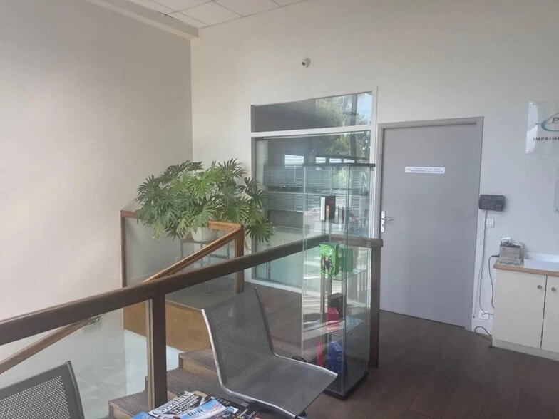 Local d'activités dans Champigny-sur-Marne à vendre - Photo intérieure – Image 3 sur 7