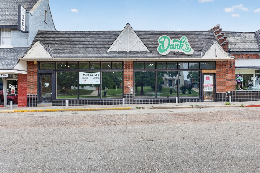 2412-2414 N Robinson Ave, Oklahoma City, OK à louer - Photo de l’immeuble – Image 3 sur 44