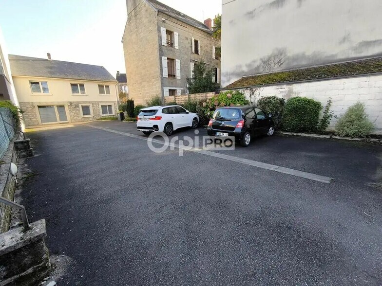 Bureau dans Brive-la-Gaillarde à louer - Photo de l’immeuble – Image 2 sur 11