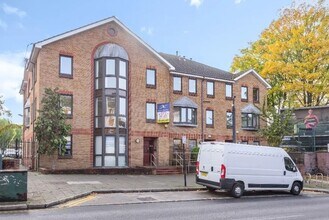 58 Station Rd, Harrow à louer Photo de l’immeuble– Image 1 sur 7