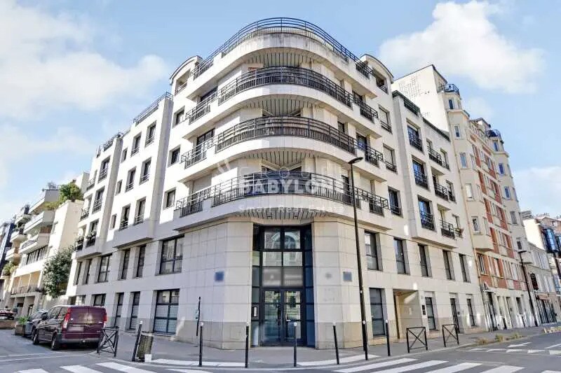 Bureau dans Boulogne-Billancourt à louer - Photo de l’immeuble – Image 1 sur 16