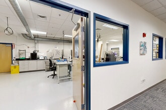 125 Newbury St, Framingham, MA à louer Numérisation 3D Matterport– Image 1 sur 12