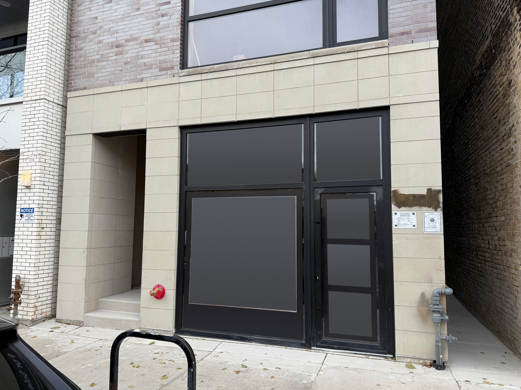 2046 N Damen Ave, Chicago, IL à vendre Photo de l’immeuble– Image 1 sur 4