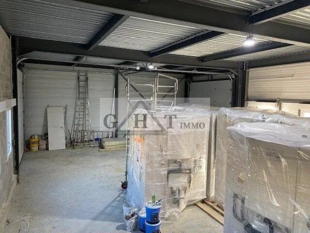 Industriel/Logistique dans Périgny à louer - Photo de l’immeuble – Image 1 sur 3