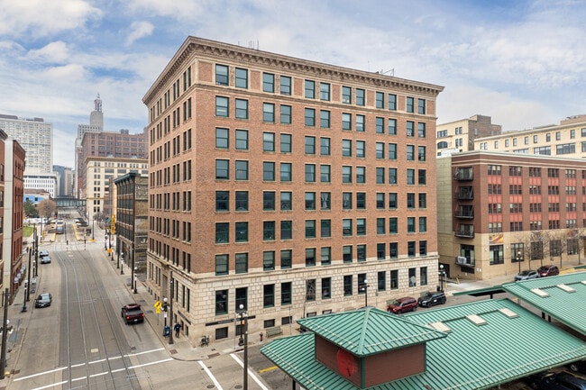 Plus de détails pour 275 4th St E, Saint Paul, MN - Bureau, Local d'activités à louer