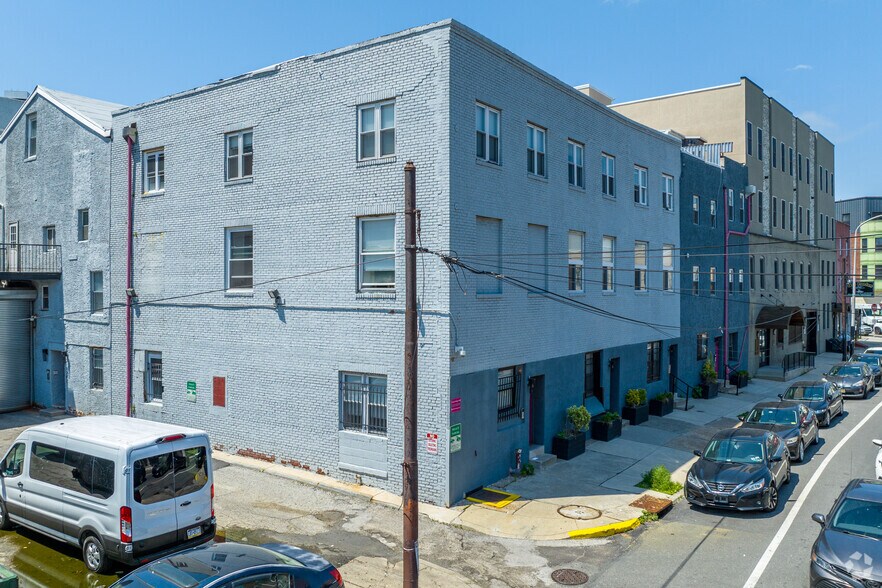 1217 Spring Garden St, Philadelphia, PA à louer - Photo de l’immeuble – Image 2 sur 49