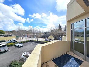 1300 Grant Ave, Novato, CA à louer Photo de l’immeuble– Image 1 sur 4
