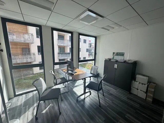 Bureau dans Saint-Étienne à louer Photo de l’immeuble– Image 1 sur 8