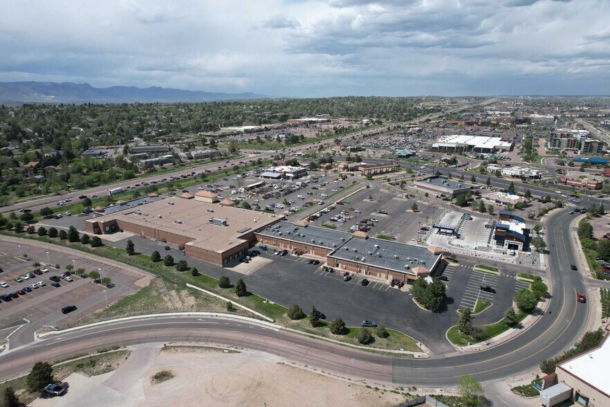 5829-5961 Constitution Ave, Colorado Springs, CO à louer - Photo de l’immeuble – Image 2 sur 5