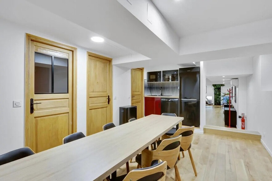 35-37 Boulevard Saint-Martin, Paris à louer - Photo de l’immeuble – Image 1 sur 6