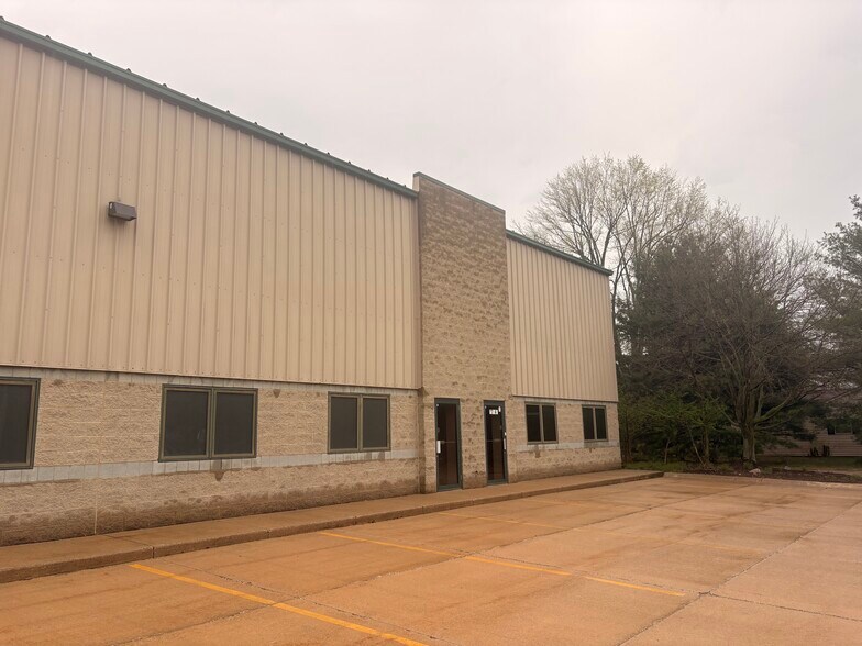 37140-37190 Sugar Ridge Rd, North Ridgeville, OH à louer - Photo de l’immeuble – Image 2 sur 13