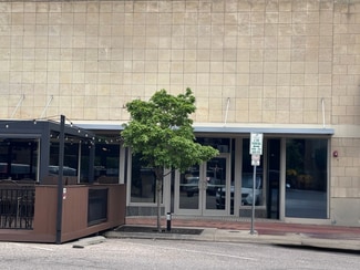 Plus de détails pour 320 Poyntz Ave, Manhattan, KS - Local commercial à louer
