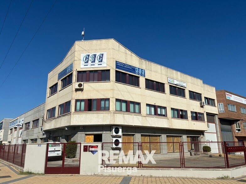 Calle Titanio, 38, Valladolid, Valladolid à louer - Photo de l’immeuble – Image 3 sur 51