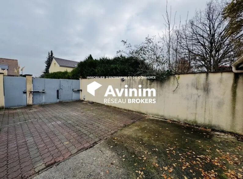 Local commercial dans Chelles à vendre - Photo de l’immeuble – Image 3 sur 6