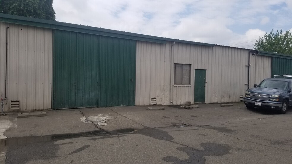 2552 Albatross Way, Sacramento, CA à louer - Photo de l’immeuble – Image 3 sur 3