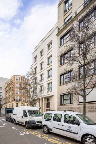 11 Rue De L'Ave Maria, Paris à louer - Photo de l’immeuble – Image 2 sur 4