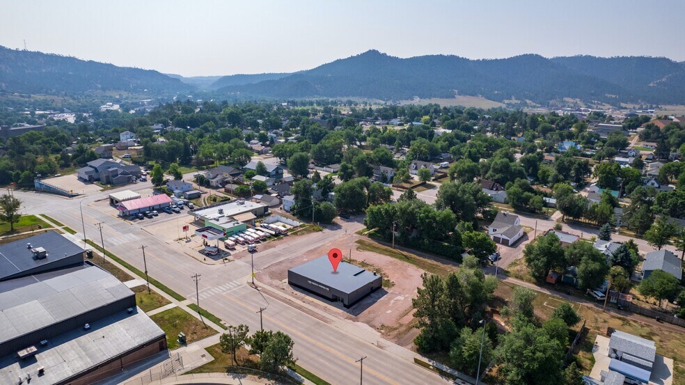 1705 University Ave, Hot Springs, SD à vendre - Photo de l’immeuble – Image 2 sur 32