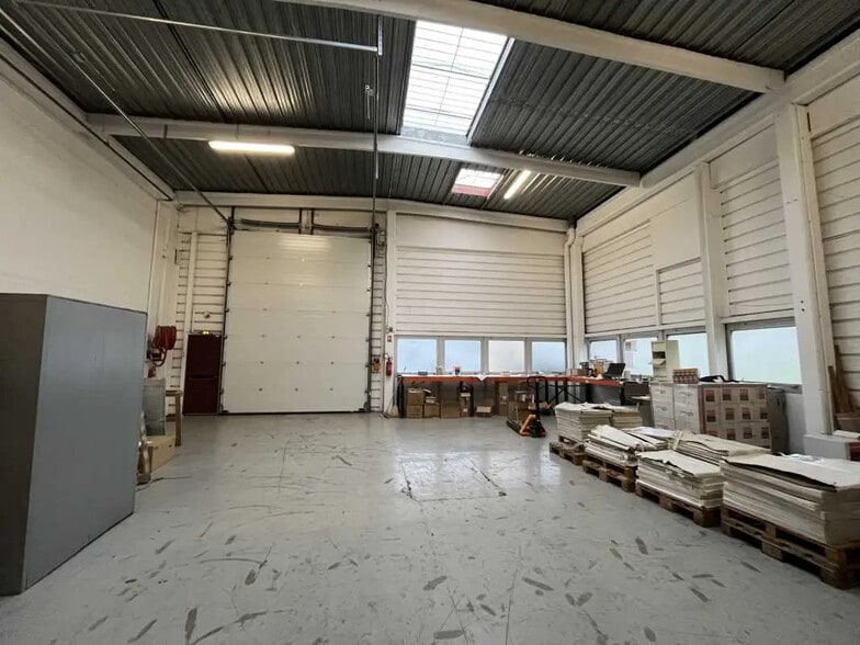 1-3 Avenue Jean Pierre Timbaud, Trappes à louer - Photo intérieure – Image 2 sur 8