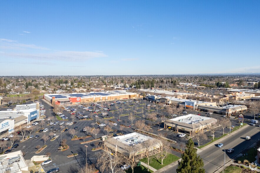 10801-10937 Olson Dr, Rancho Cordova, CA à louer - Photo de l’immeuble – Image 1 sur 14