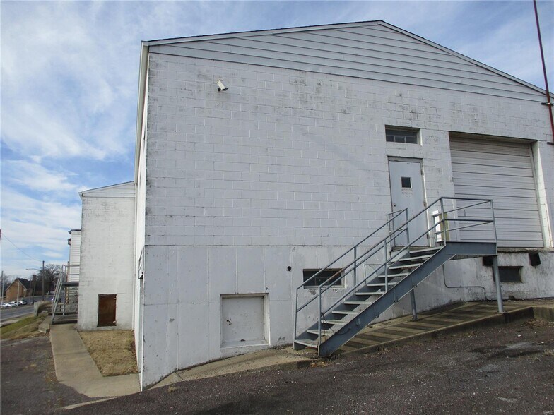 1915 State St, Chester, IL à vendre - Photo principale – Image 2 sur 28