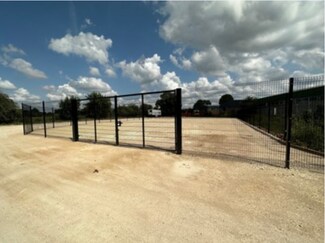 Plus de détails pour Albone Way, Biggleswade - Terrain à louer