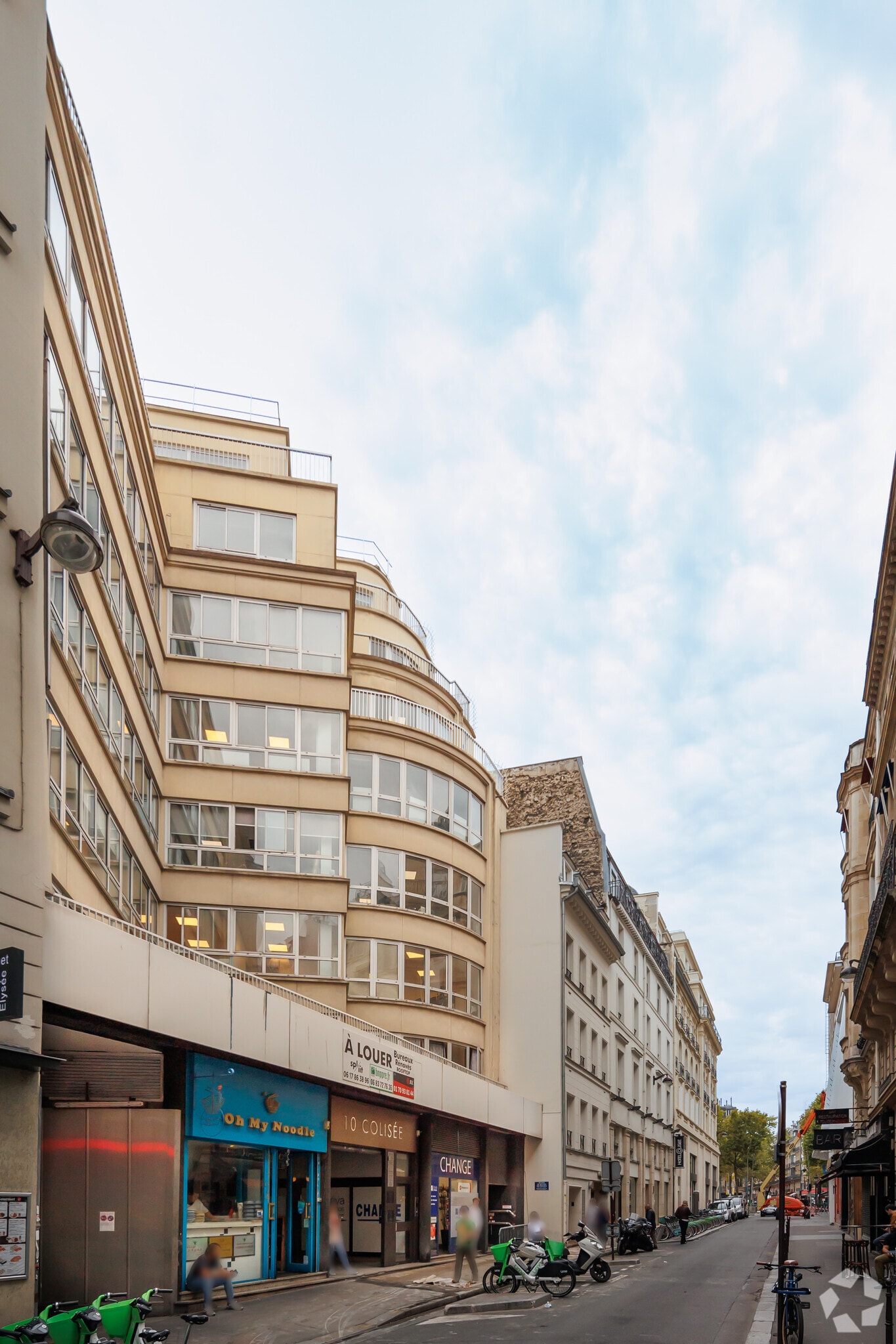 10 Rue Du Colisée, Paris à louer Photo de l’immeuble– Image 1 sur 4