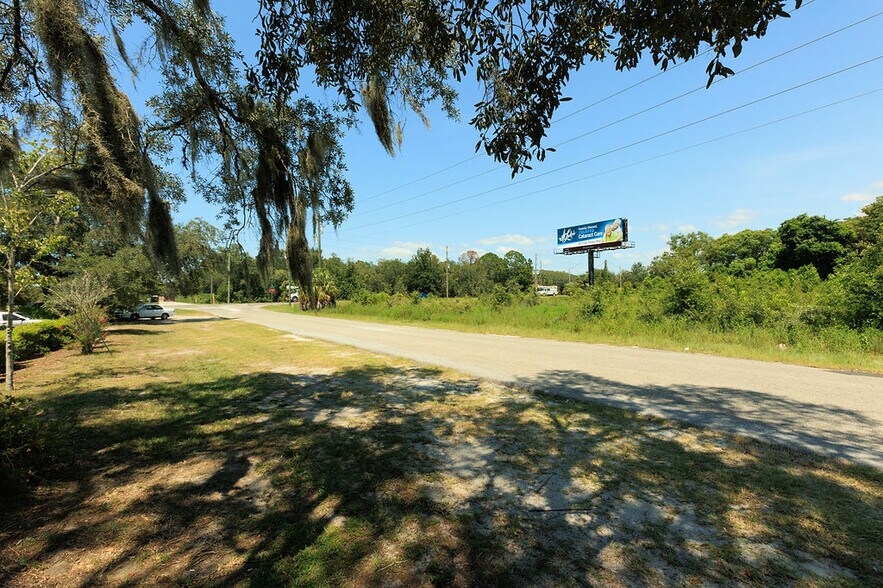 18888 Ackson Rd, Spring Hill, FL à vendre - Photo de l’immeuble – Image 2 sur 51