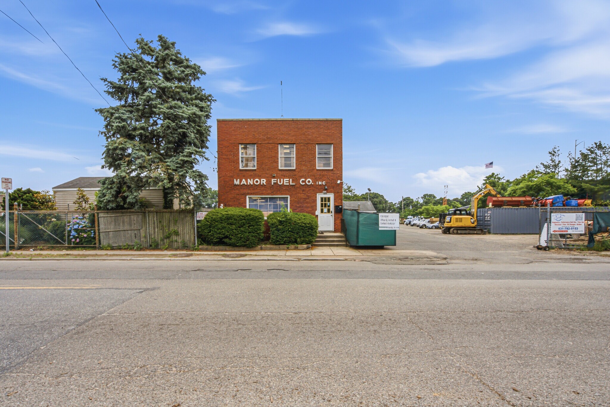 152 Railroad St, Huntington, NY à vendre Photo de l’immeuble– Image 1 sur 26