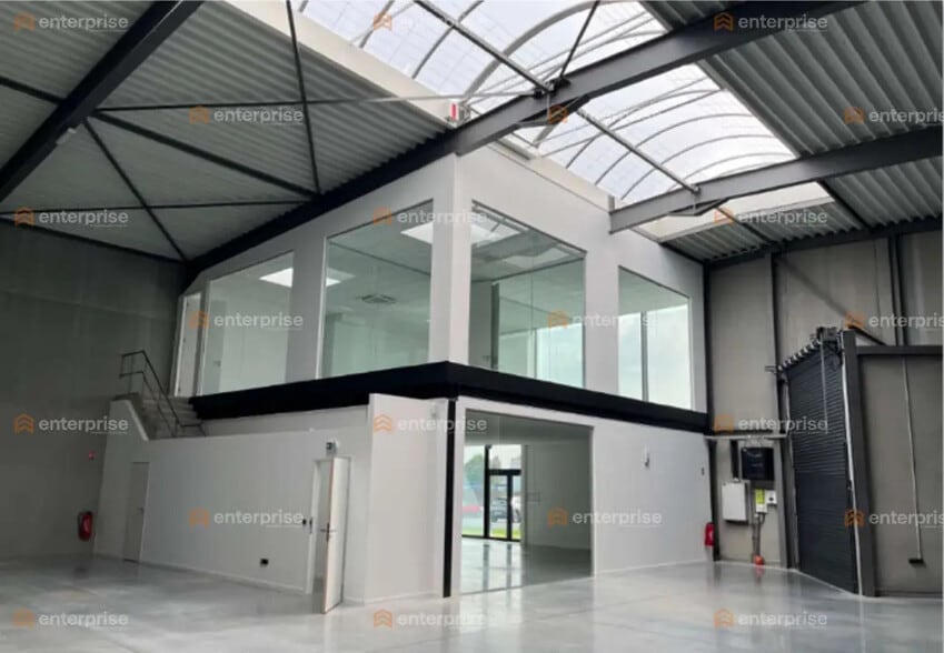 Local d’activités dans Seclin à louer - Photo intérieure – Image 2 sur 4