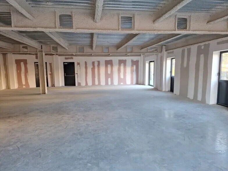 Bureau dans Talence à vendre - Photo de l’immeuble – Image 2 sur 13