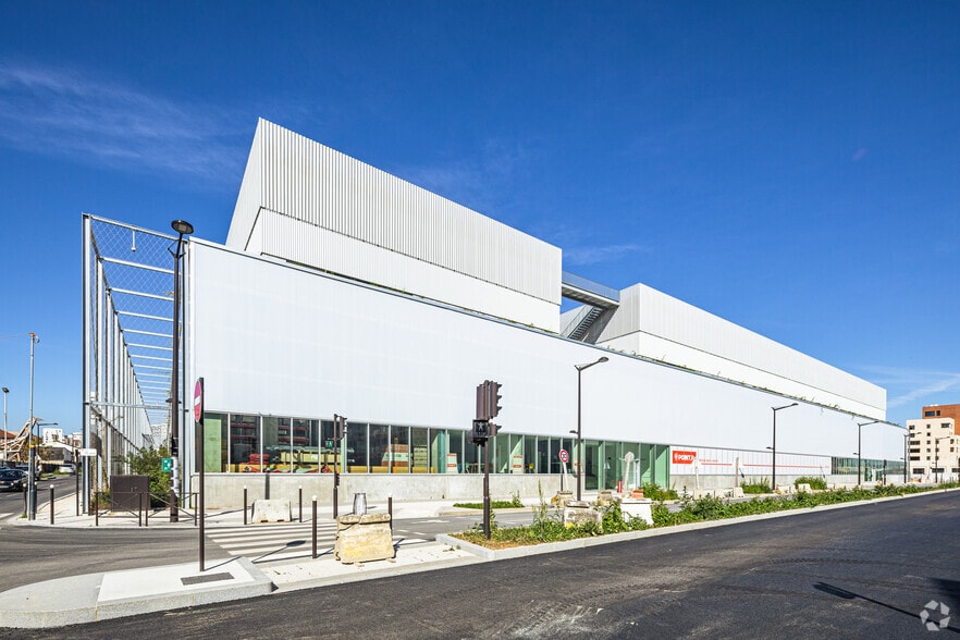 Industriel/Logistique dans Vitry-sur-Seine à louer - Photo de l’immeuble – Image 2 sur 3