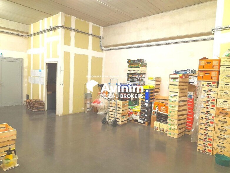 Local commercial dans Saint-Martin-d'Abbat à vendre - Photo de l’immeuble – Image 2 sur 3