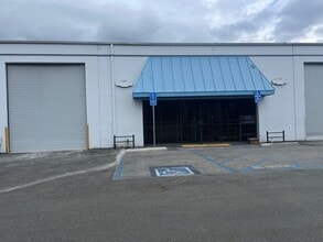 200-238 Kruse Ave, Monrovia, CA à louer Photo de l’immeuble– Image 1 sur 1