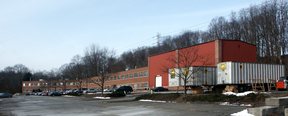 115 Wall St, Valhalla, NY à louer - Photo de l’immeuble – Image 2 sur 5