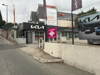 Plus de détails pour Local commercial à louer