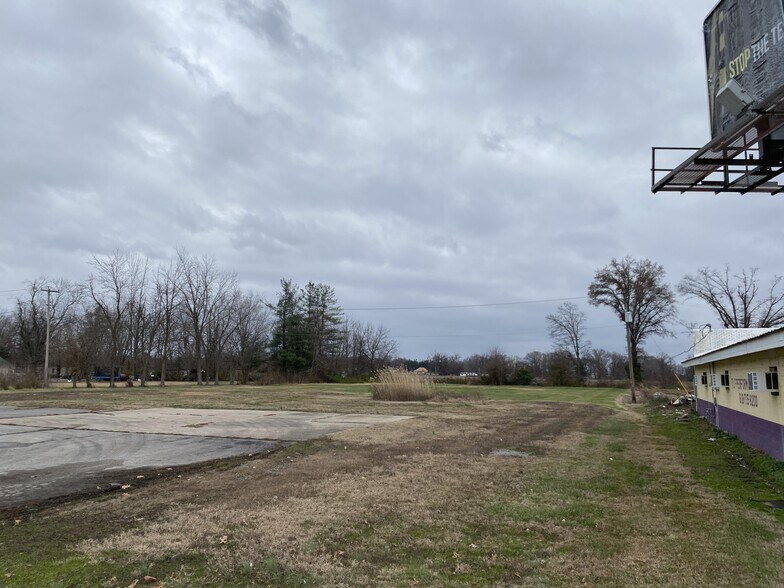 1213 US Highway 45 N, Eldorado, IL à vendre - Photo de l’immeuble – Image 2 sur 11