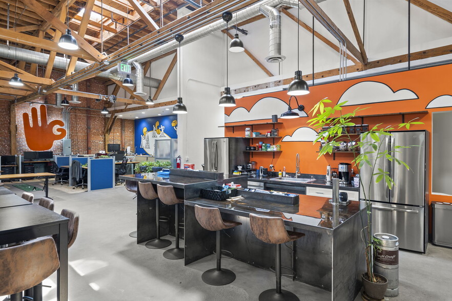 20 N Oak St, Ventura, CA à louer - Photo de l’immeuble – Image 3 sur 17