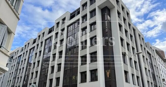 Plus de détails pour Bureau à vendre