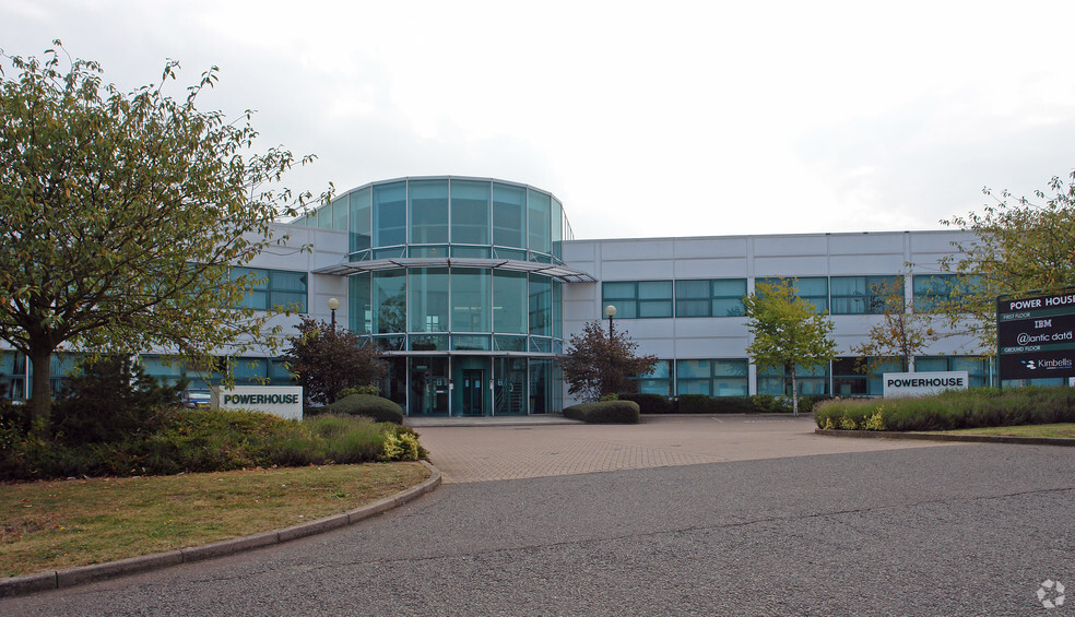 Harrison Clos, Milton Keynes à louer - Photo principale – Image 1 sur 5