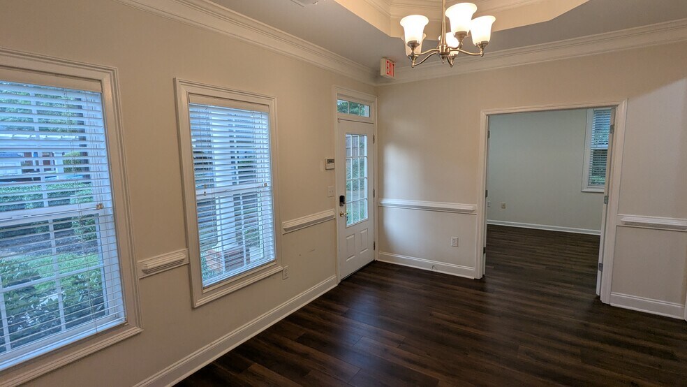 1060 Powers Pl, Alpharetta, GA à louer - Photo intérieure – Image 3 sur 22