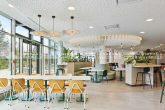 2 Rue Paul Dautier, Vélizy-Villacoublay à louer Photo intérieure– Image 2 sur 13