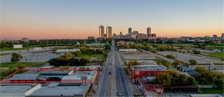 Plus de détails pour 708-712 N Main St, Fort Worth, TX - Local d'activités à louer