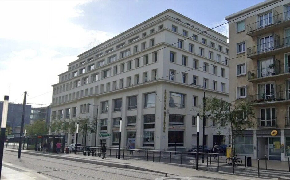 Bureau dans Le Havre à vendre - Photo de l’immeuble – Image 1 sur 4