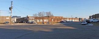 Plus de détails pour 42-50 Continental Pl, Toronto, ON - Industriel/Logistique à louer