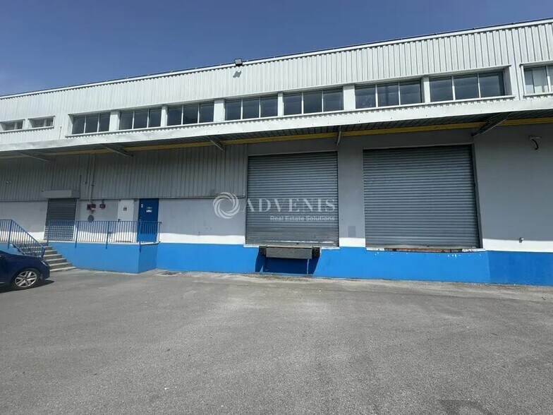 Industriel/Logistique dans Goussainville à louer - Photo de l’immeuble – Image 1 sur 7