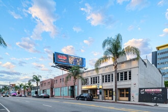 1518 Cahuenga Blvd, Los Angeles, CA à louer Photo intérieure– Image 2 sur 17