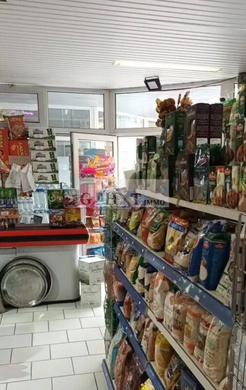 Plus de détails pour Local commercial à vendre